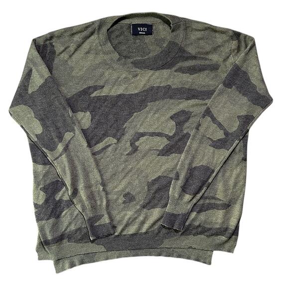Vici Editor in Chief Lightweight Camo Side Zip Hem Luxury Pullover Sweater Small - Picture 2 of 7